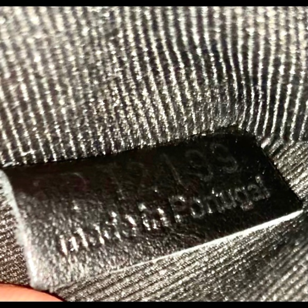 LV x Virgil Volga Belt Bag - Picture 4 of 11